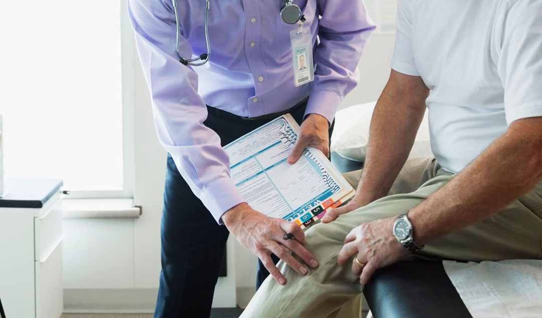 Đau nhức xương khớp tê bì chân tay là dấu hiệu của bệnh gì?